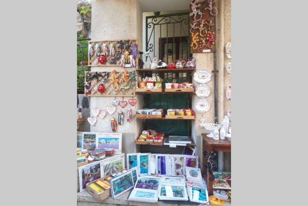 Lou paradiú du verdon Allemagne-en-Provence Extérieur photo