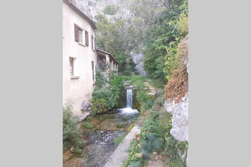 Lou paradiú du verdon Allemagne-en-Provence Extérieur photo