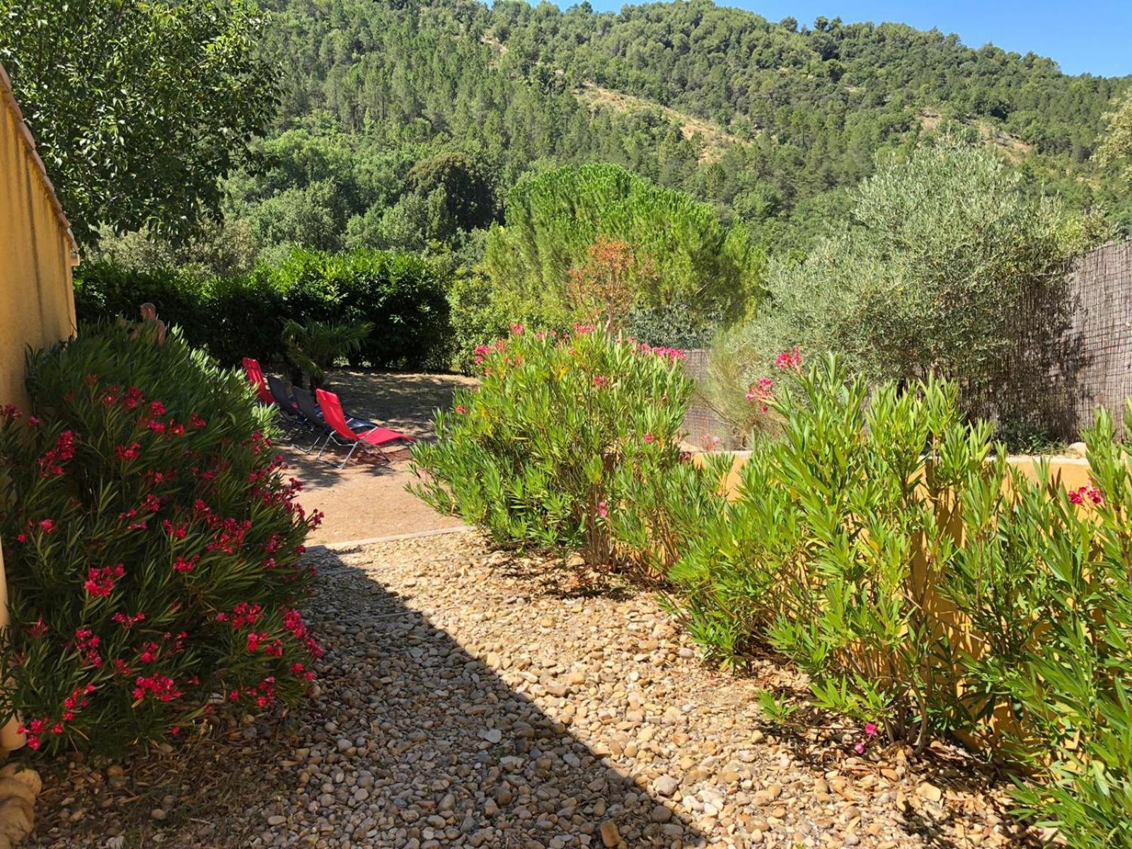 Lou paradiú du verdon Allemagne-en-Provence Extérieur photo